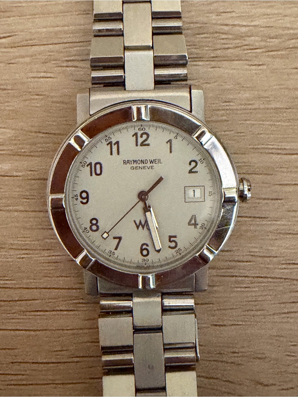 Vintage 1990s Raymond Weil W1 6120 Swiss Made Mens Watch Signed Band New Battery - Picture 2 of 5